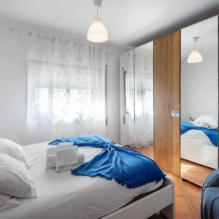 Manny's Place - By The Sea Appartement *