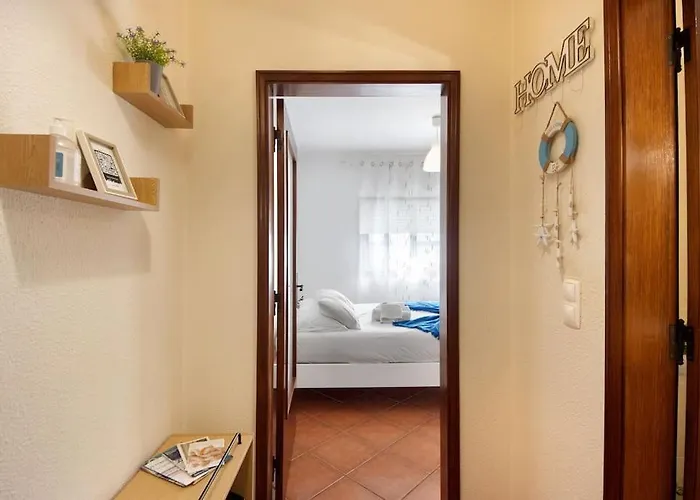 Manny's Place - By The Sea Appartement